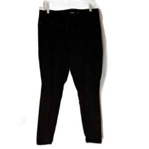 Torrid Jeans 14R Black Denim Tapered Leg Modern Chic Casual  Minimalist*Flawed